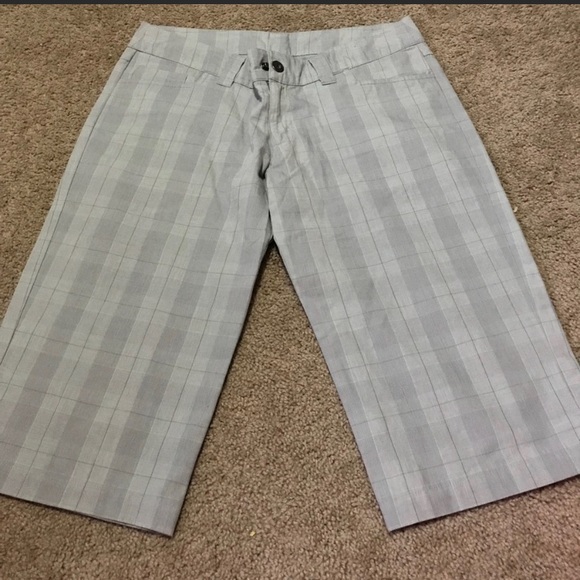 Patagonia Pants - PATAGONIA WOMENS CROPPED PANTS SZ 8